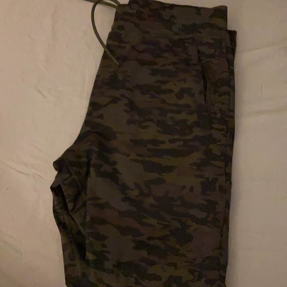 Alphalete - Picture 4 of 8